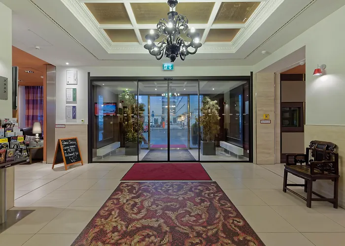  Adina Apartment Berlin Checkpoint Charlie