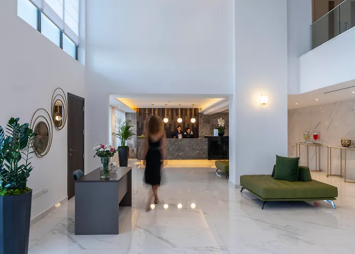 Leonardo Crystal Cove & Spa - Adults Only