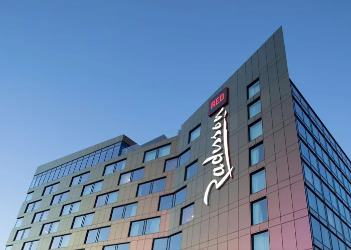 Radisson RED