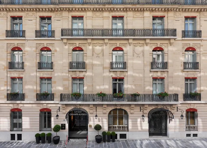 La Clef Champs-Elysees By The Crest Collection