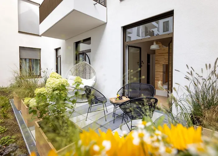 Pure Apartments - Luxury At Pure Living In City Center