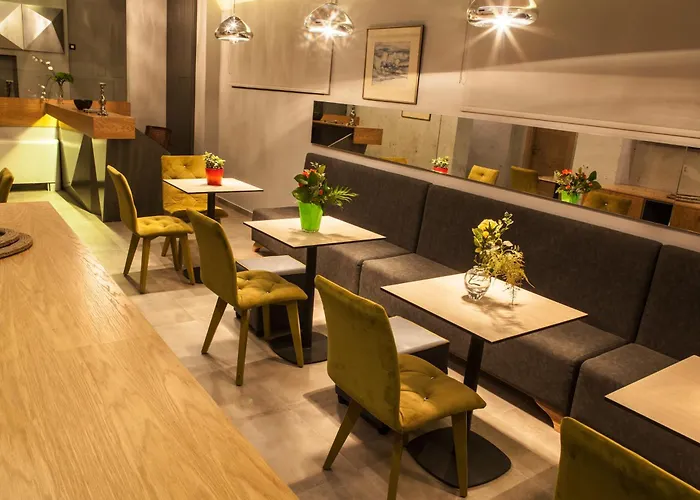 Anemos Rooms & Apartments