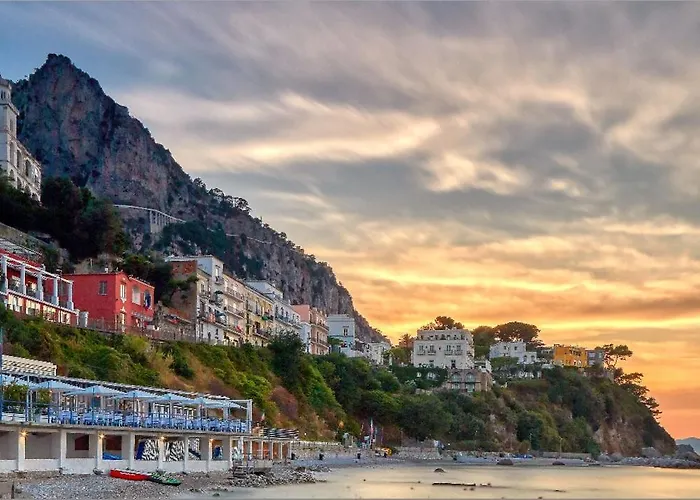 Marina Grande Holiday Apartment In