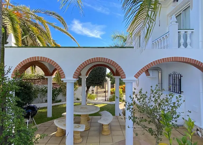 Apartment: Villa Sandra Little Haven Apartment