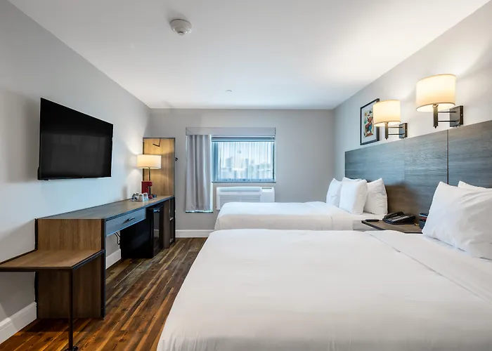 Lodge Red Hook