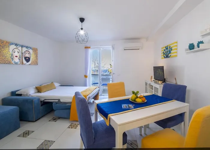 Ferienwohnungen My Home Capri F