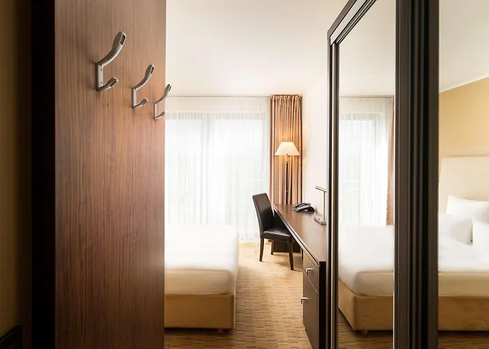 Hotel mit Tennis: elaya hotel hamburg finkenwerder