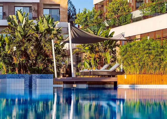 Romantisches Hotel: Blue Side Only Adult 16
