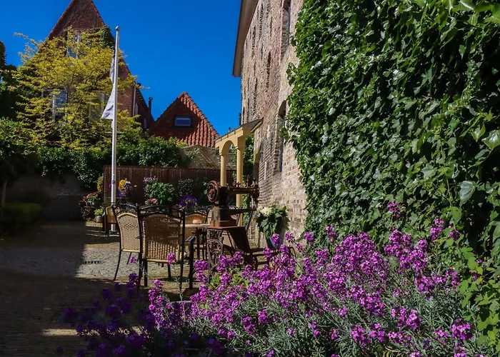 Hotel Almenum - Het Sfeervolle Stadslogement -