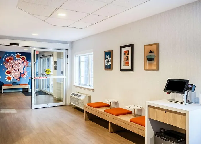 Sonesta Simply Suites