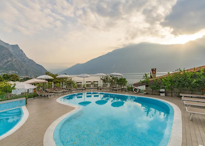 4-Sterne-Hotel: Garda Suite Hotel - Adults Only Hotel