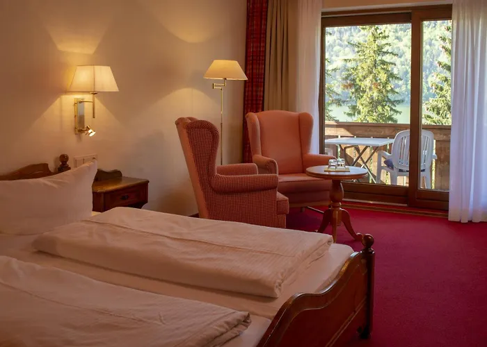 Hotel nahe College: Seehotel Weissensee