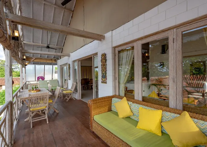 Lembongan Island Beach s
