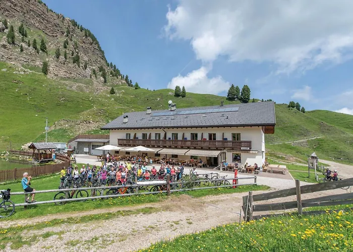 Hotel mit Hund Mahlknechthuette Seiseralm