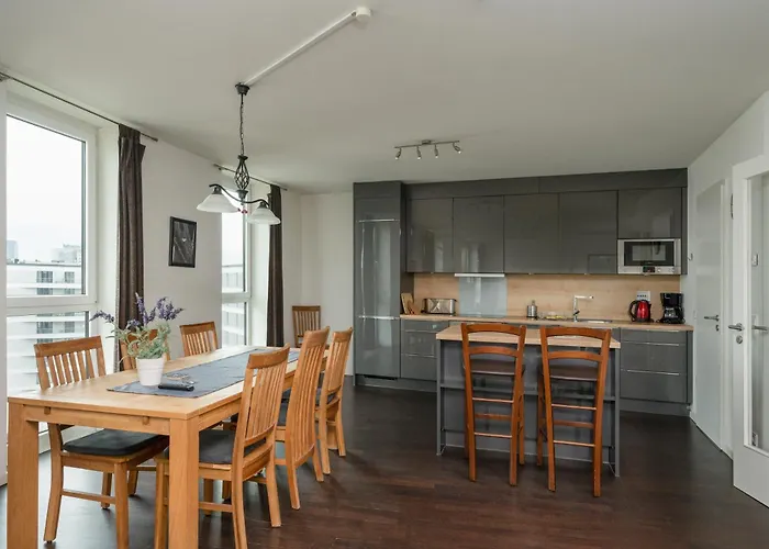 Ferienvermietung: Holiday At Alexanderplatz Apartments