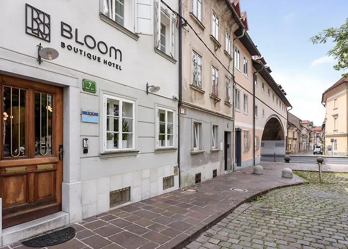 Resort: Bloom Hotel