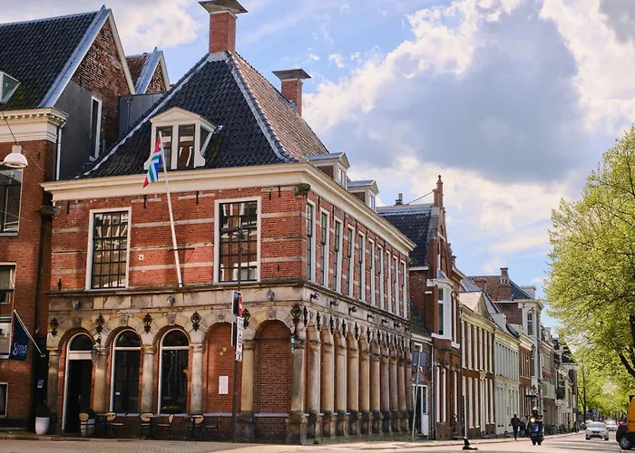 Hotel Corps De Garde