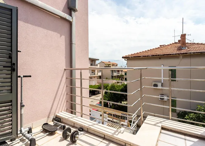 Villa Violeta With The Sea View, 3 Min Walk To The Beach