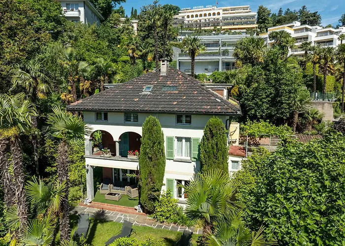 Hotel Am Easy Stay By La Perla