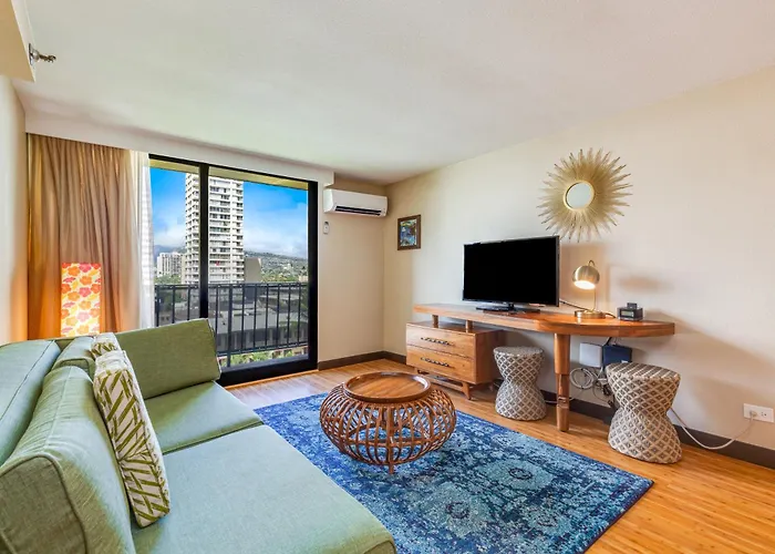 Castle Bamboo Waikiki Hotel