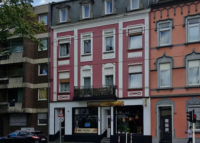 Central Apartment Krefeld