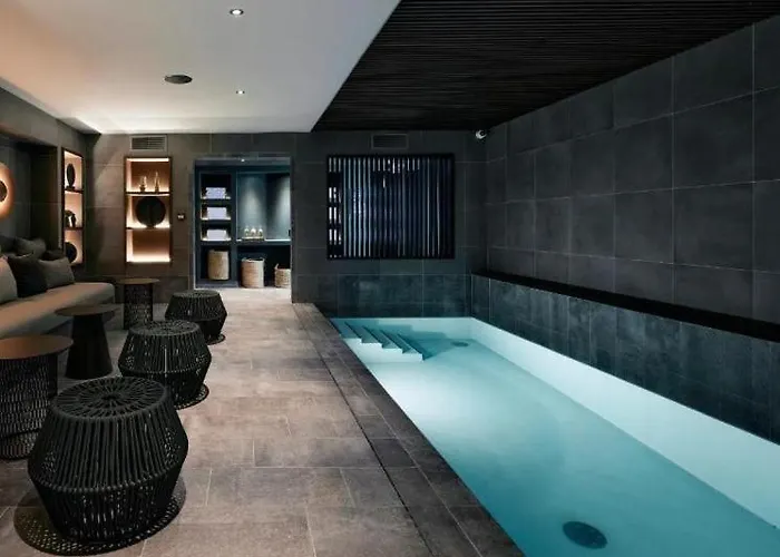 Jacuzzi-Hotel: Le Bellune Paris