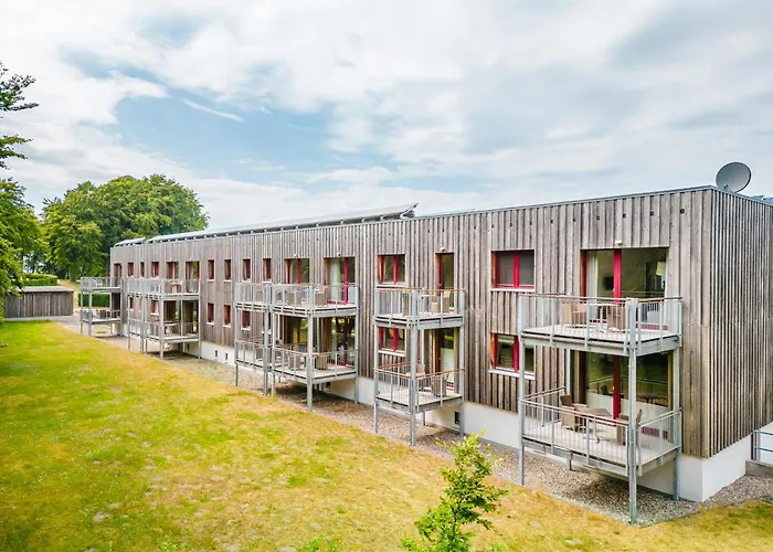 SCHLOSS RANZOW - Kleines Romantik - Wellness - Golfplatz - Hochzeiten&Feiern