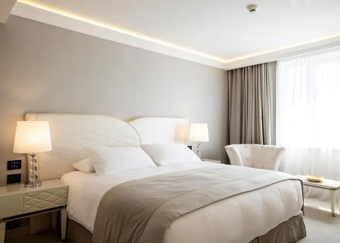 Hotel nahe Flughafen: Tresor Le Palais Timisoara, Curio Collection By Hilton