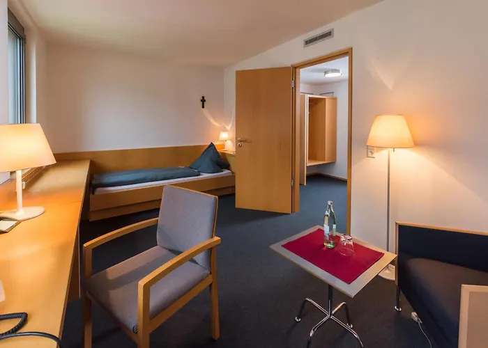 Zentrales Hotel: Tagungshaus Himmelspforten - Self Check-In