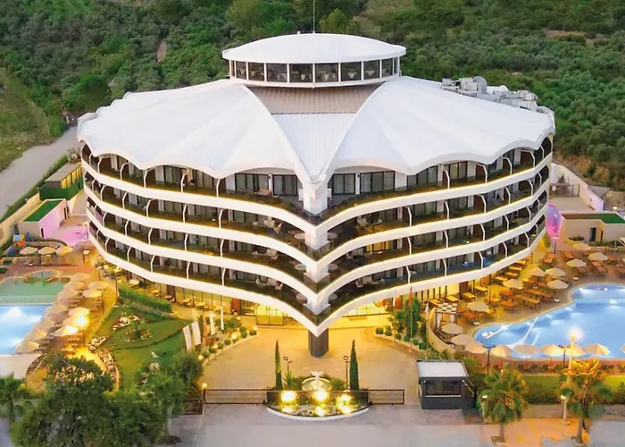 Hotel mit Pool: Seven For Life Thermal Hotel