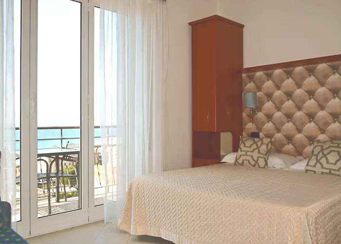 Hotel Noris