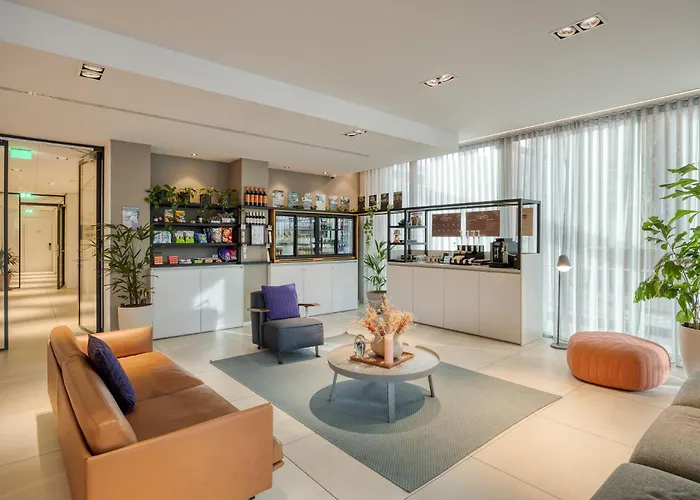 PREMIER SUITES