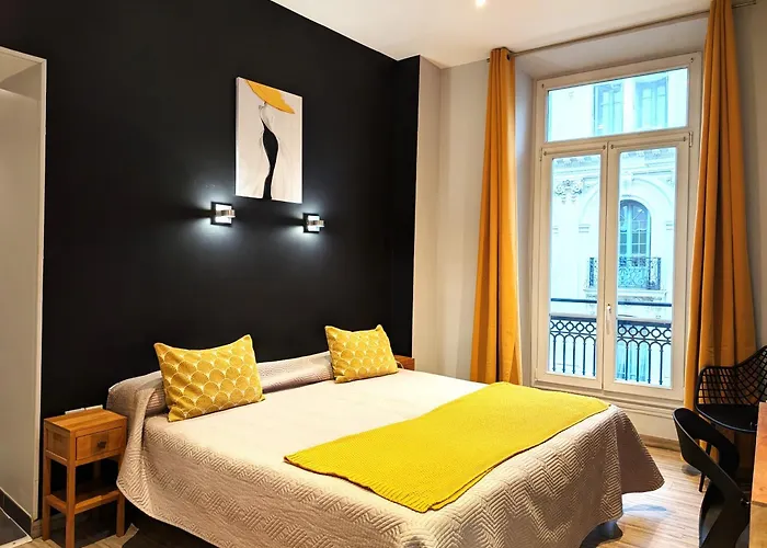 Lodge: H33 Hotel