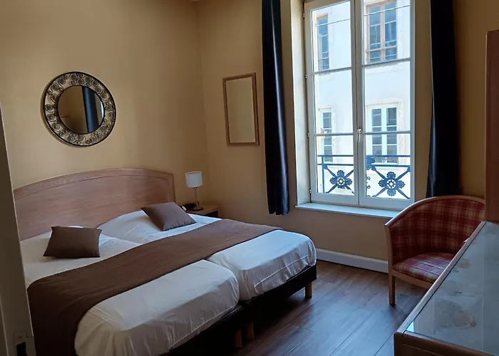 Hotel Du Theatre Centre Historique - Parking Souterrain Public Gratuit