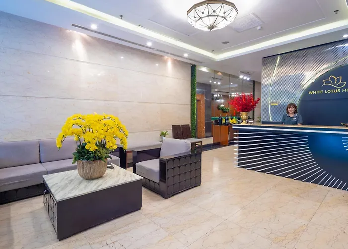 Hotel nahe College: White Lotus Hotel Saigon