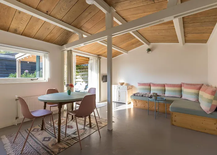 George's Lodges