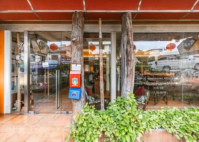 Collection O Diamond House Khaosan