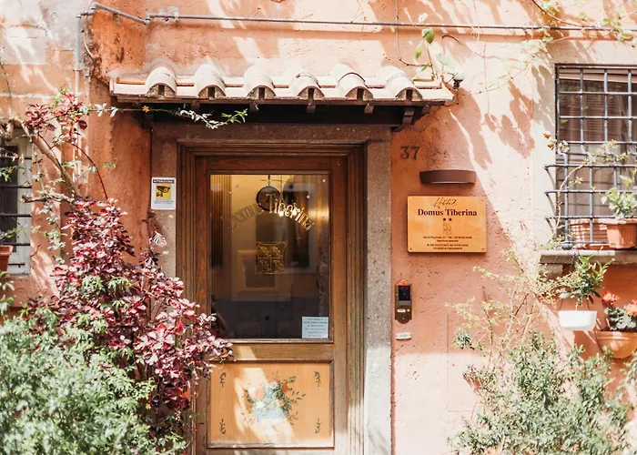 Domus Tiberina