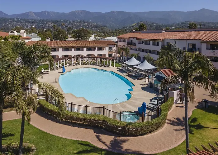 Motel: Hilton Santa Barbara Beachfront Resort