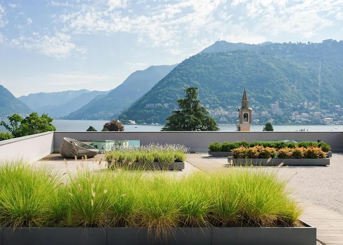 Jacuzzi-Hotel: Hilton Lake Como