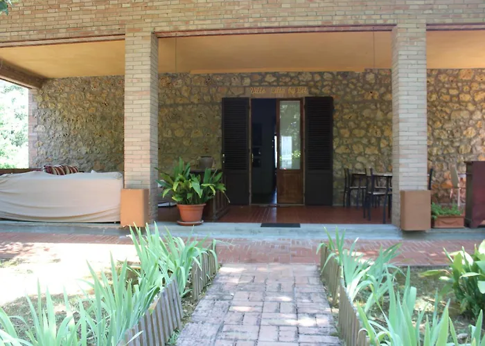 Hotel mit Whirlpool Villa Lilia By Let