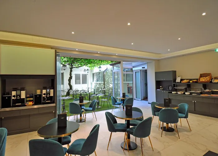 Cavour 30TRE - Hotel Moderno