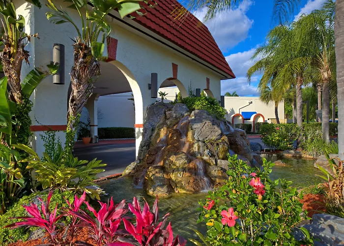 Resort: Maingate Lakeside Resort