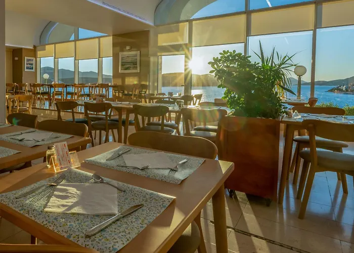Strandhotel: Hotel Sunce Neum
