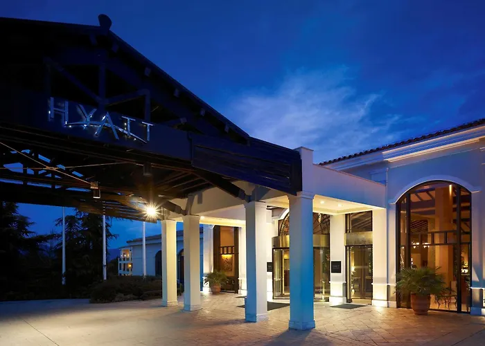  Hyatt Regency