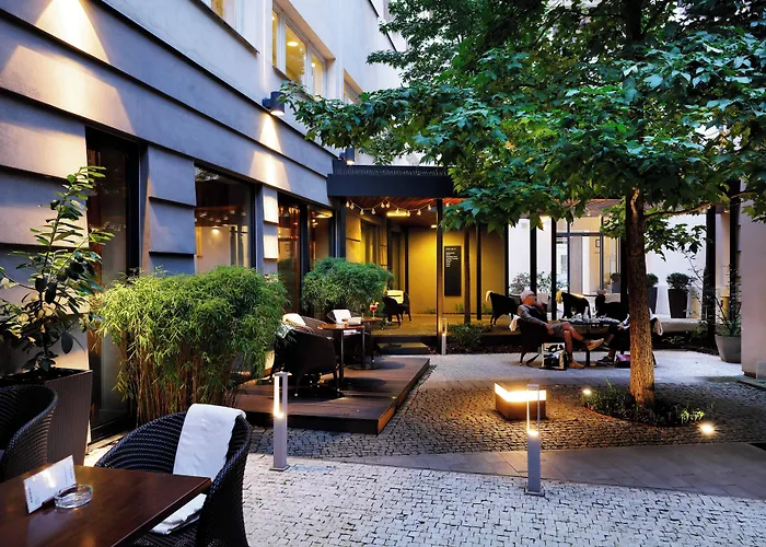 Three Crowns Hotel