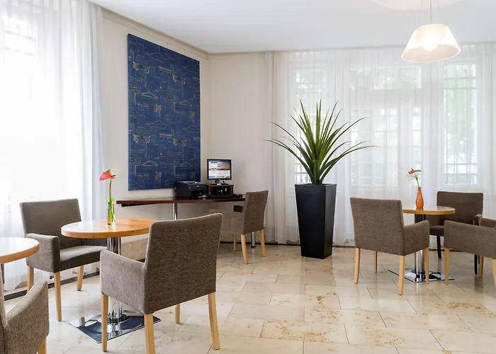 Hotel Am Strand NH Wien Belvedere