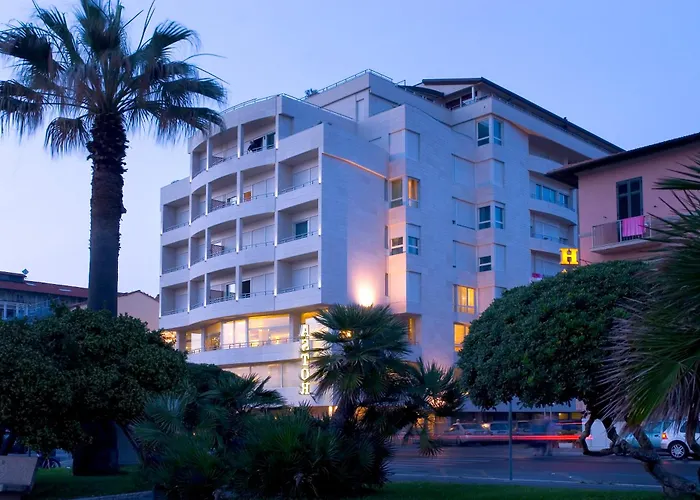 Hotel Am Sina Astor