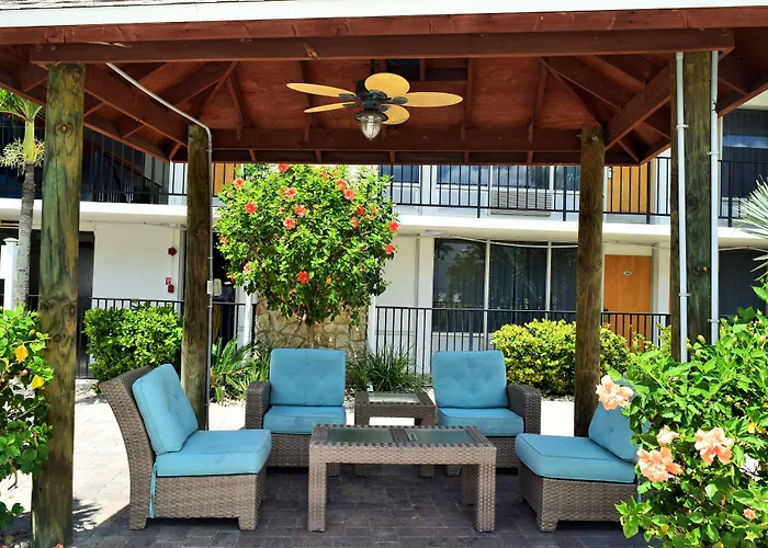 Dolphin Key Resort - Cape Coral
