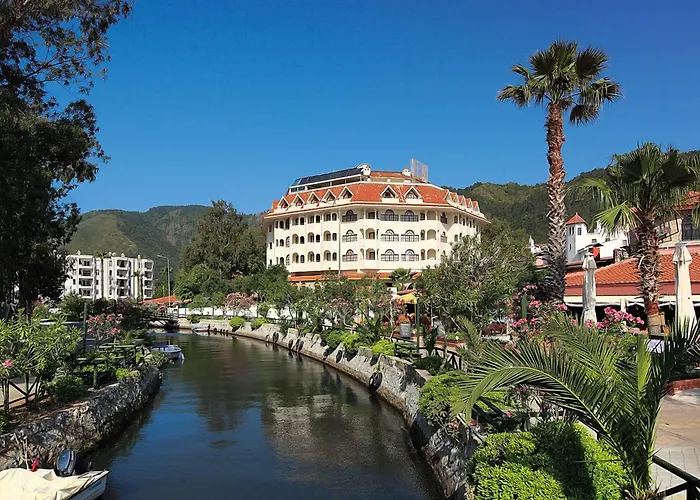 Fortuna Beach Hotel